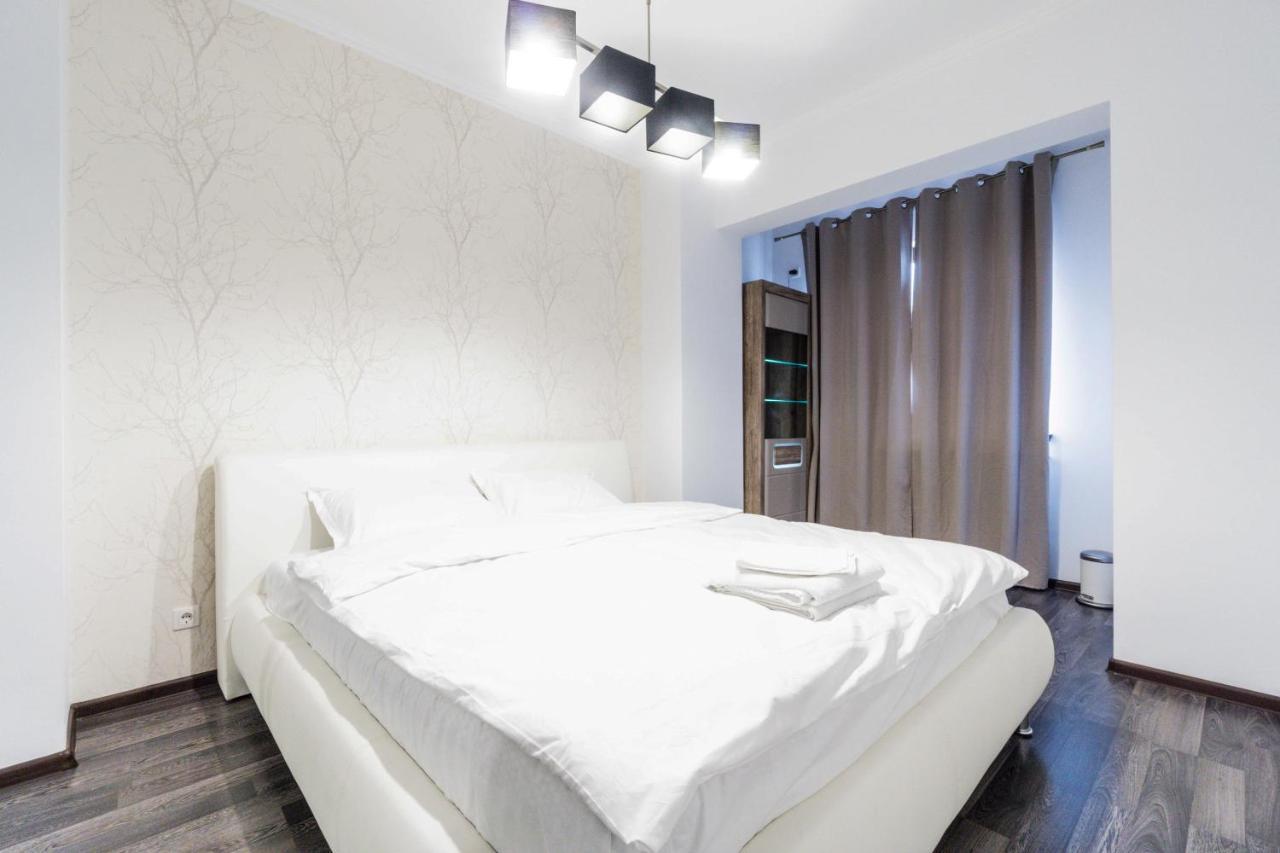 Luxury Baneasa Bucharest Exterior photo